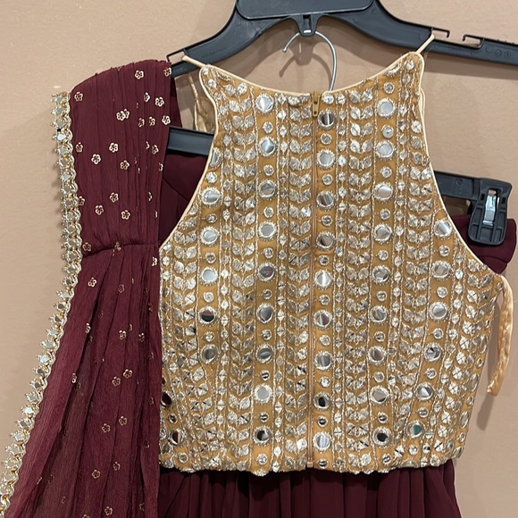 Sani Tara Dhoti Dress Burgundy and gold - Picture 7 of 8